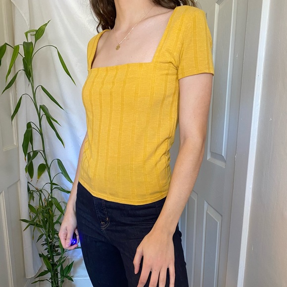 Square neck shirt - Picture 2 of 3